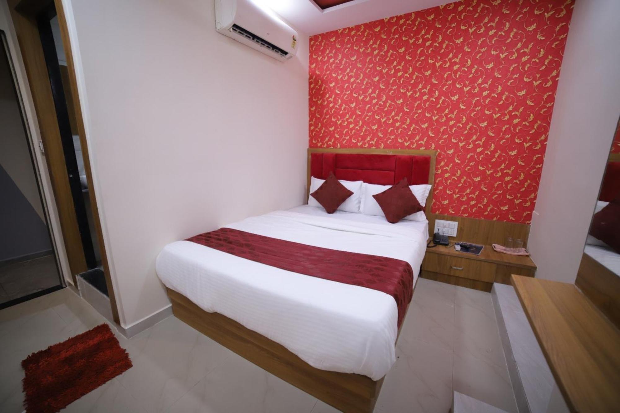 Hotel Surya Villa Ahmedabad Exterior foto