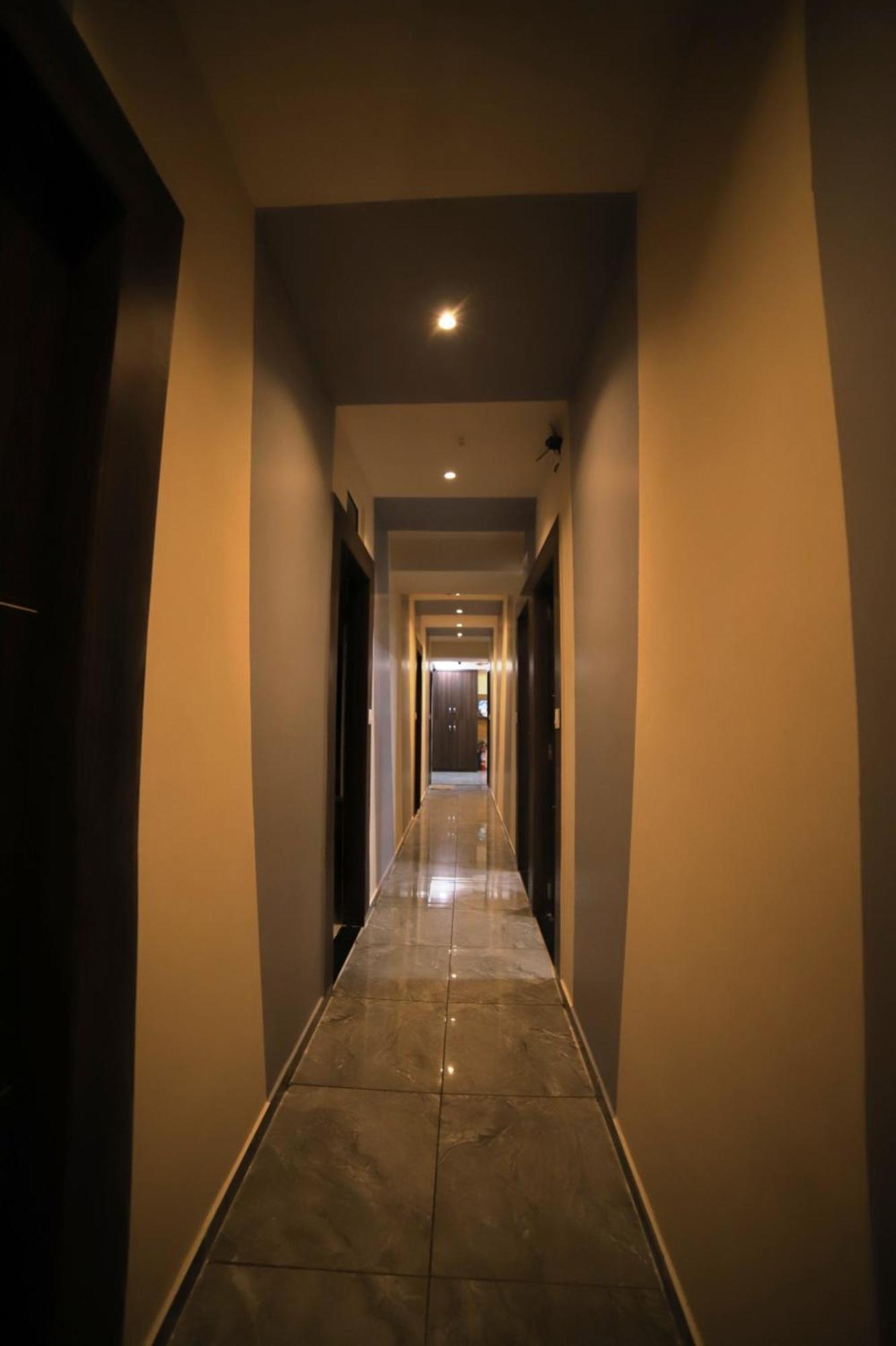 Hotel Surya Villa Ahmedabad Exterior foto