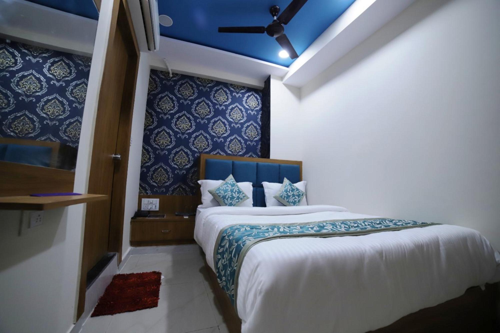 Hotel Surya Villa Ahmedabad Exterior foto